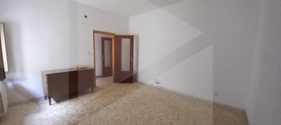 5 rooms Apartment in Vico del Gargano, Italy No. 18818 4
