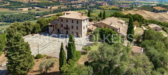 Casa de 8 dormitorios en Spoleto, Italy No. 131316 10