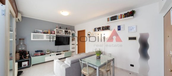 2 rooms Apartment in Monza, Italy No. 40871 2