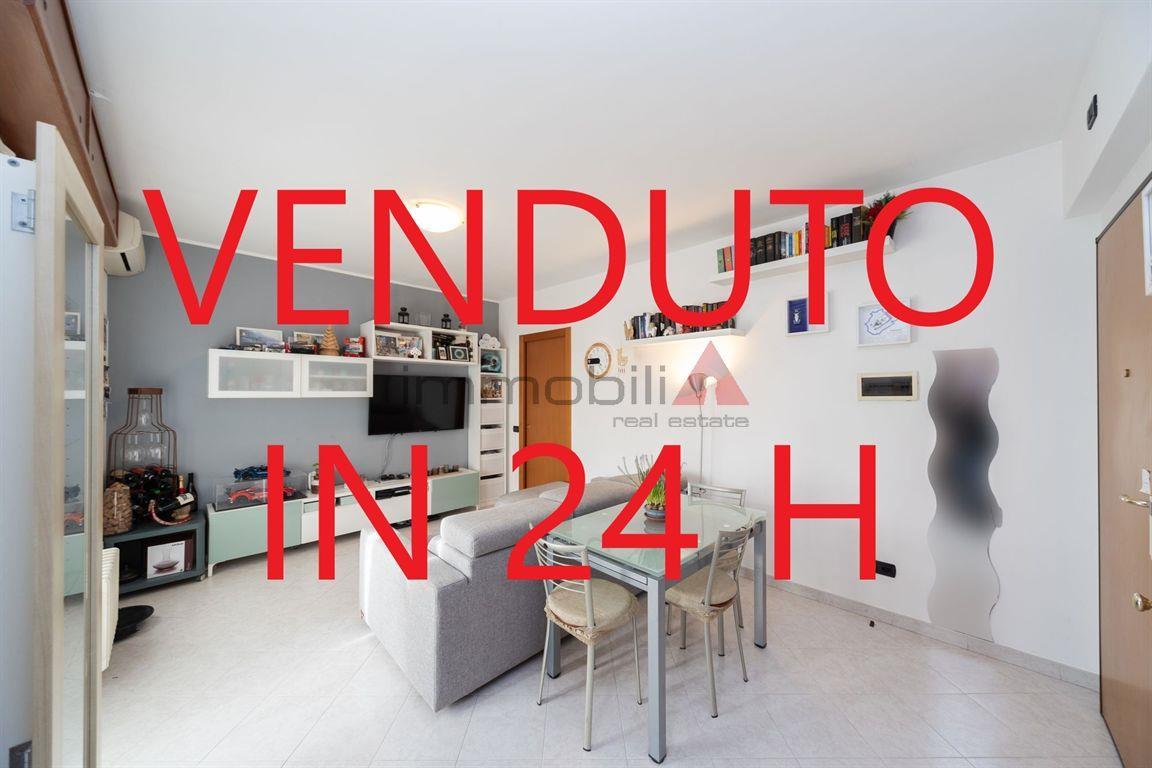 2 rooms Apartment in Monza, Italy No. 40871