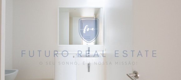 3 bedrooms House in Funchal, Portugal No. 18963 13