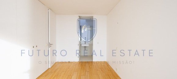 3 bedrooms House in Funchal, Portugal No. 18963 12