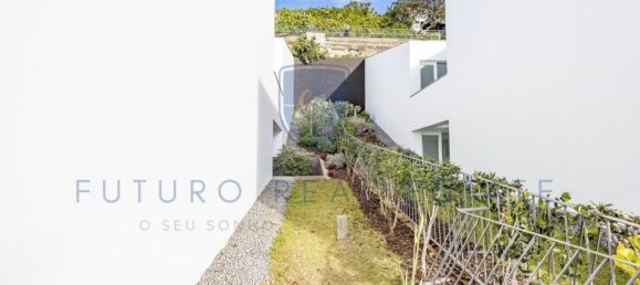 3 bedrooms House in Funchal, Portugal No. 18963 16