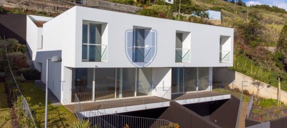 3 bedrooms House in Funchal, Portugal No. 18963 5