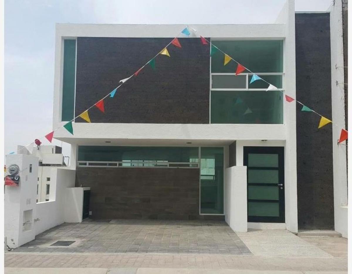 Casa de 3 dormitorios en Querétaro, Mexico No. 183354