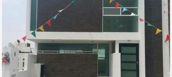 Casa de 3 dormitorios en Querétaro, Mexico No. 183354 2