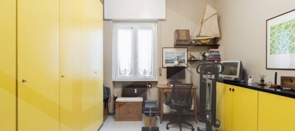 3-salle Appartement à Monza, Italy No. 26298 64