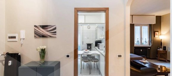 3-salle Appartement à Monza, Italy No. 26298 62