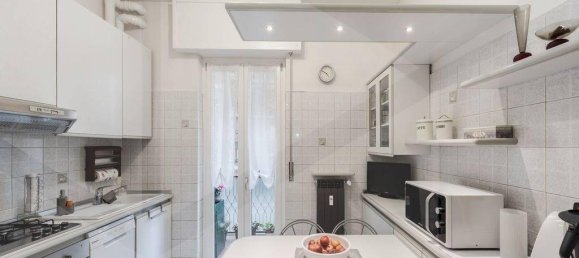 3-salle Appartement à Monza, Italy No. 26298 21