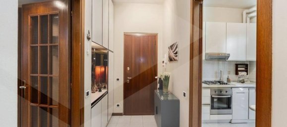 3-salle Appartement à Monza, Italy No. 26298 59