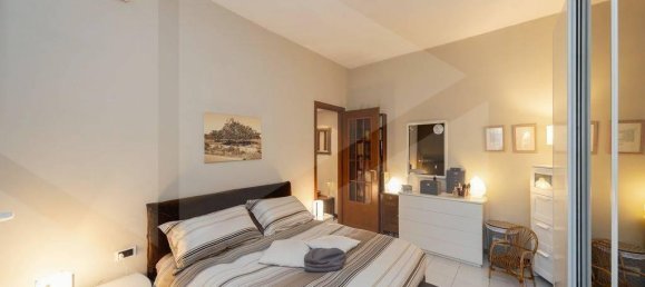 3-salle Appartement à Monza, Italy No. 26298 68