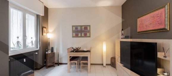 3-salle Appartement à Monza, Italy No. 26298 19