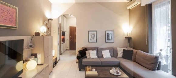 3-salle Appartement à Monza, Italy No. 26298 6