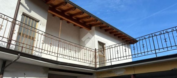 Villa de 4 dormitorios en Rezzato, Italy No. 365346 2