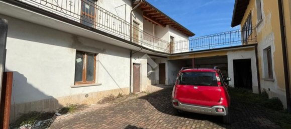 Villa de 4 dormitorios en Rezzato, Italy No. 365346 3