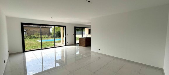 5 bedrooms House in Ain, France No. 362101 9