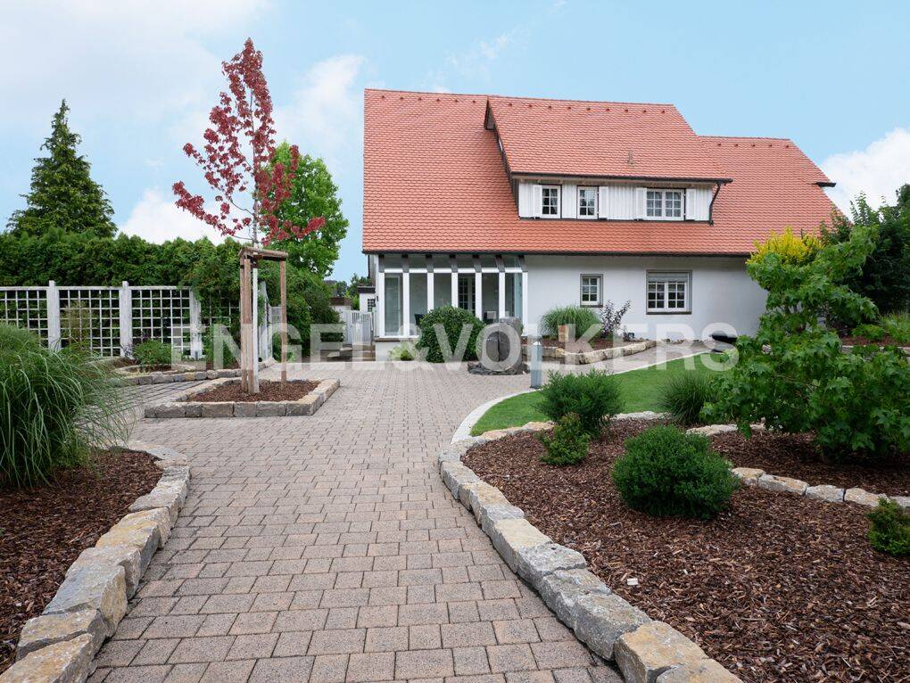 Casa de 5 dormitorios en Schweinfurt, Germany No. 340295