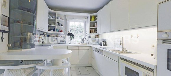 Casa de 5 dormitorios en Schweinfurt, Germany No. 340295 4