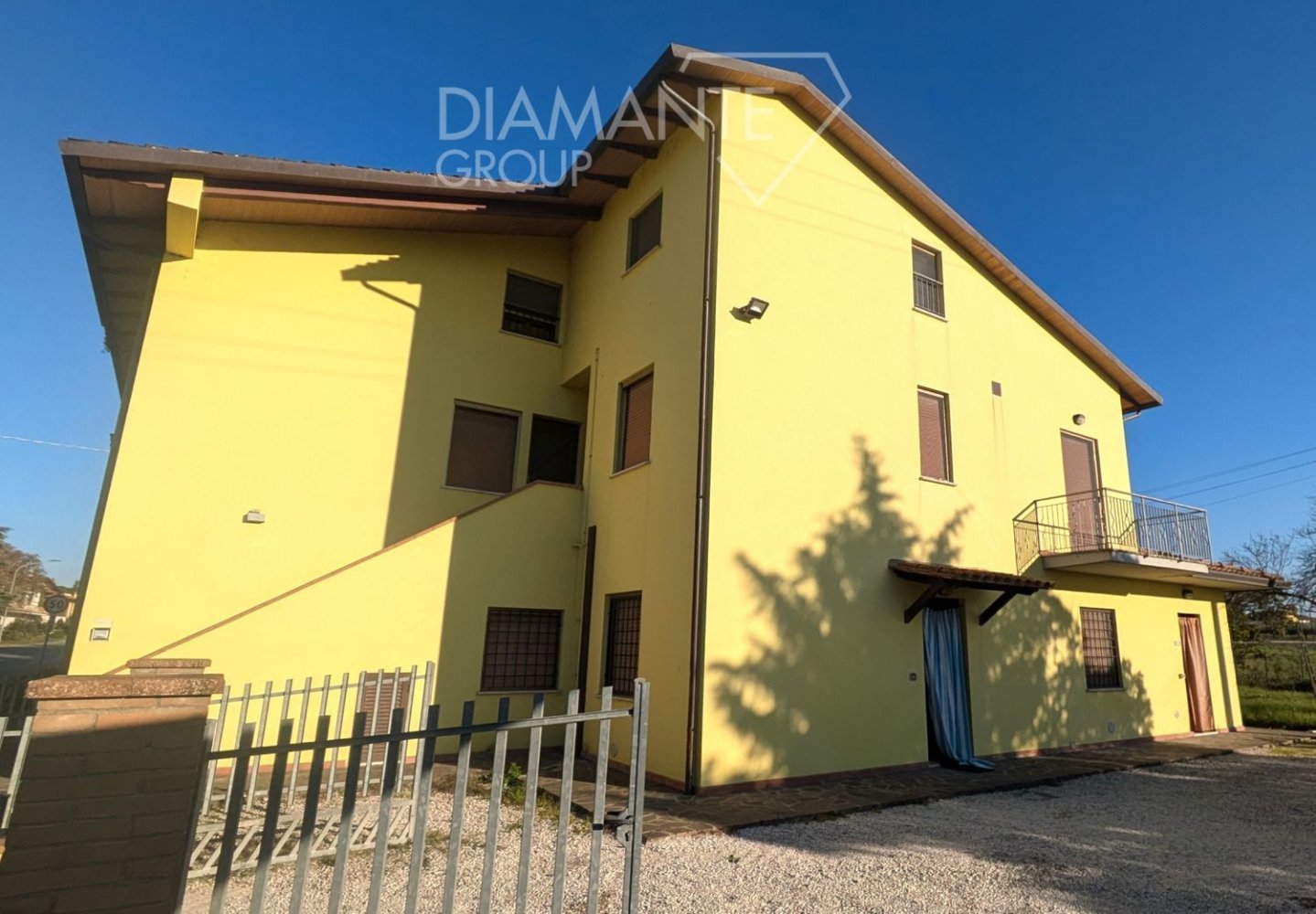 18 rooms House in Castiglione del Lago, Italy No. 50514