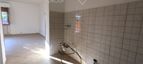 18 rooms House in Castiglione del Lago, Italy No. 50514 10