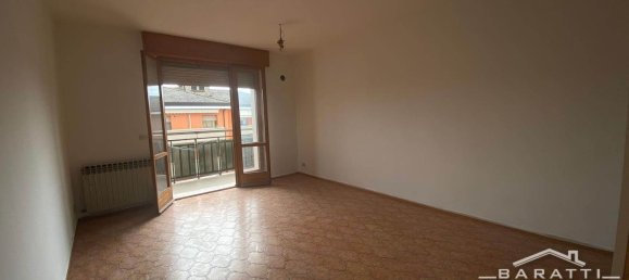 4 rooms Apartment in Luzzara, Italy No. 209217 2