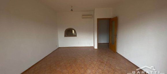 4 rooms Apartment in Luzzara, Italy No. 209217 3