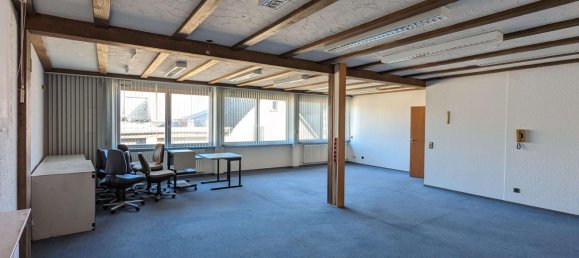 Здание с 9 комнатами в Бад-Дюркхайм, Германия № 143515 9