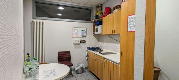 Здание с 9 комнатами в Бад-Дюркхайм, Германия № 143515 7