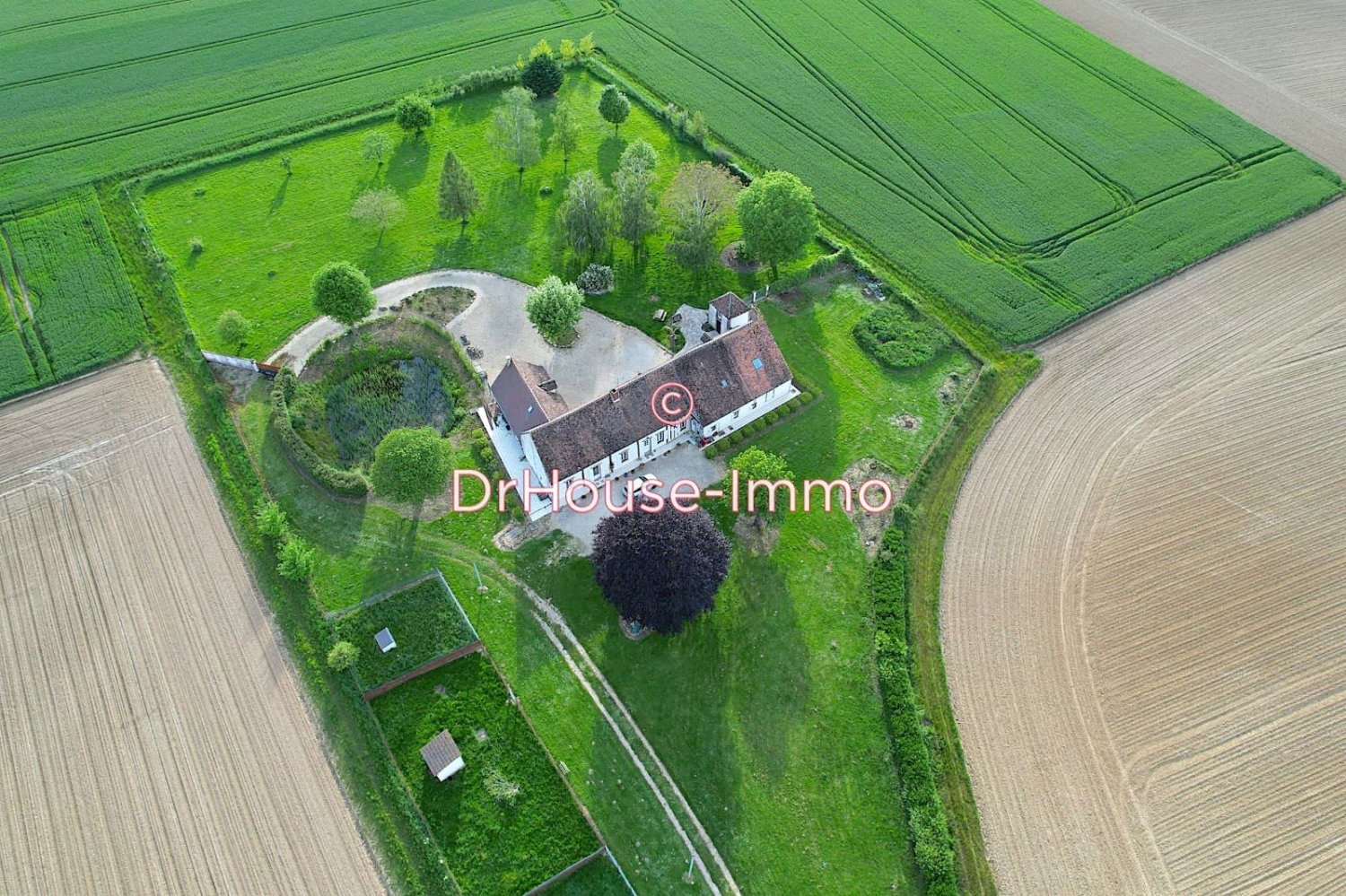 Casa T5 em Courtenay, France N.º 57389