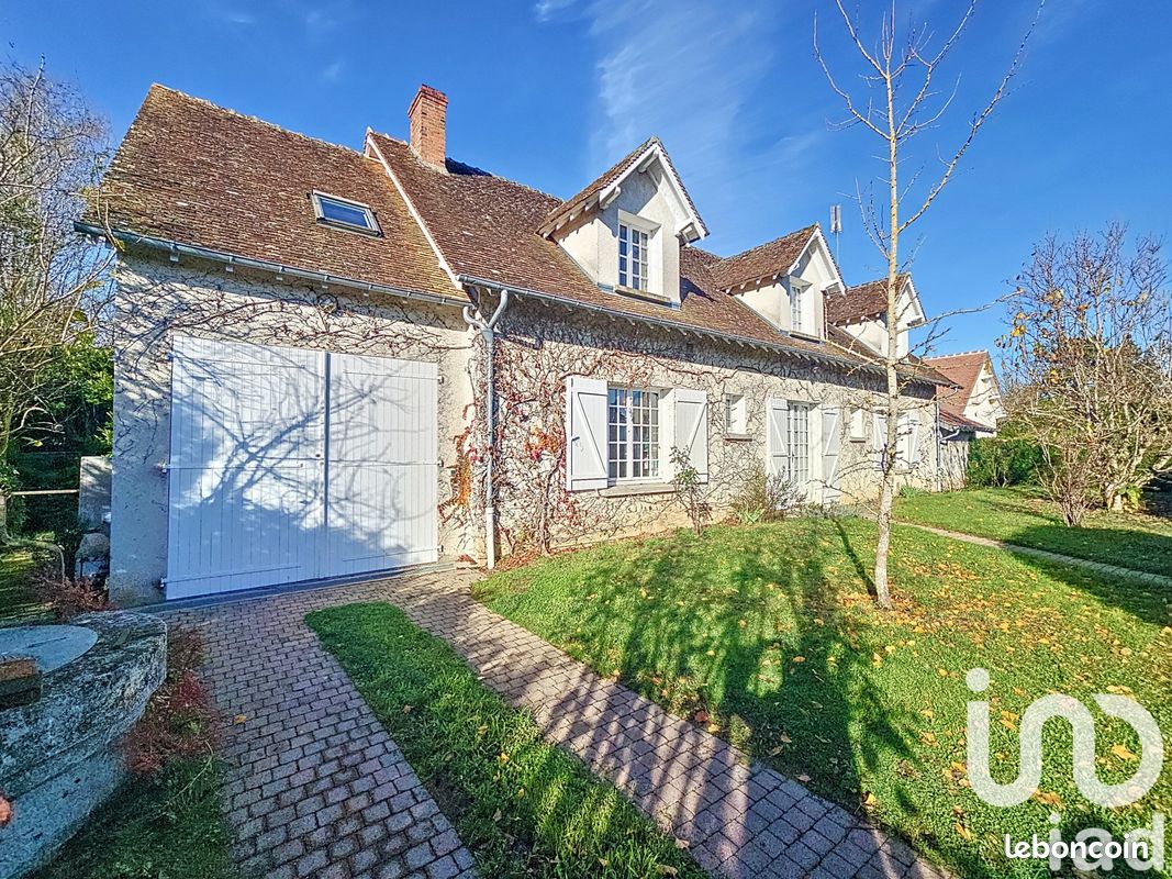 10غرفة منزل في Gien, France رقم 40729