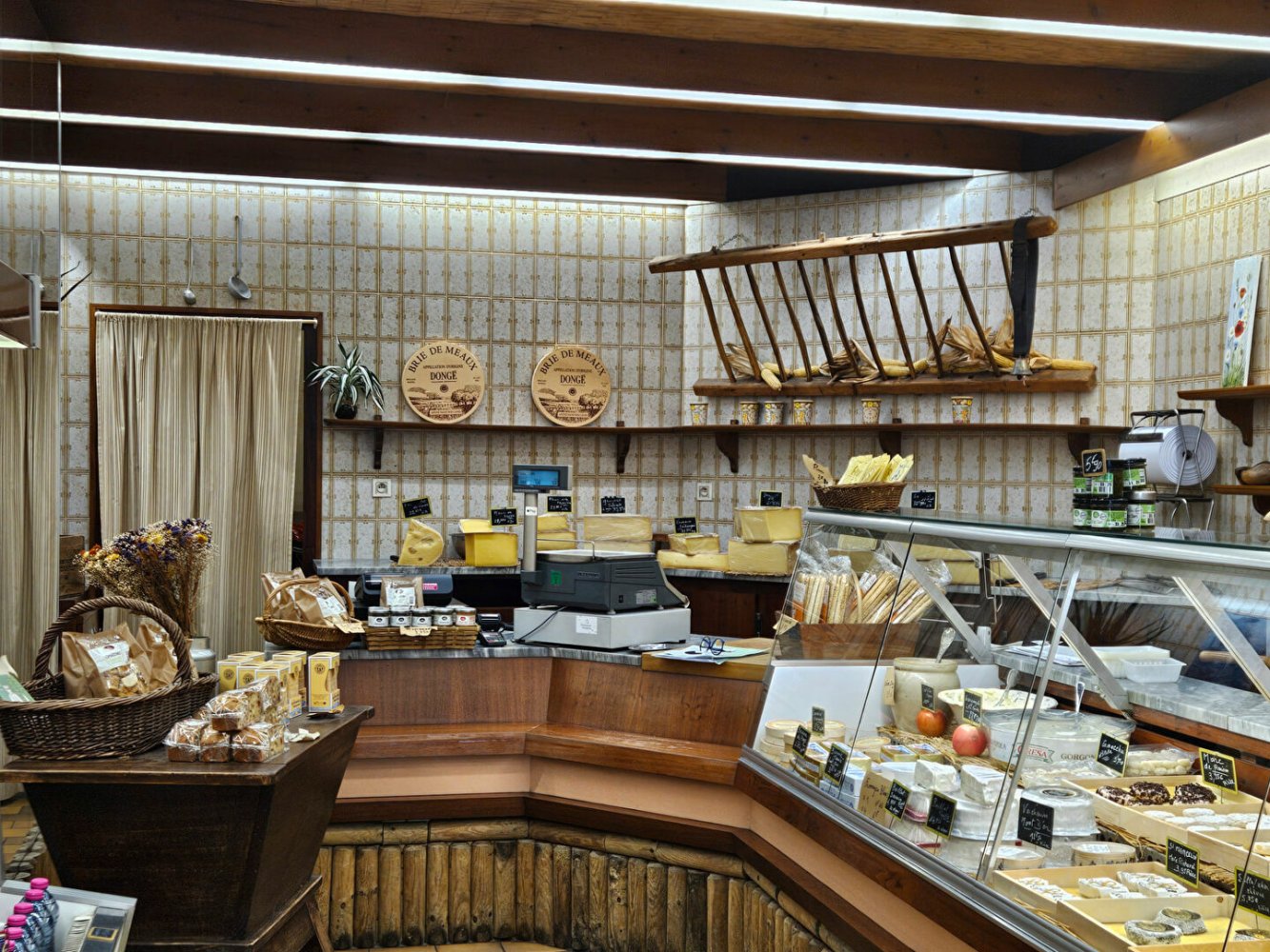 Propiedad comercial en Le Pont-de-Beauvoisin, France 127 m² No. 191748