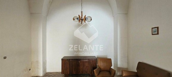 5 Schlafzimmer Haus in Surano, Italy, Nr. 197418 8