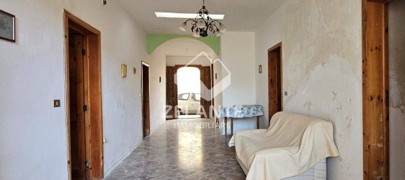 5 Schlafzimmer Haus in Surano, Italy, Nr. 197418 3