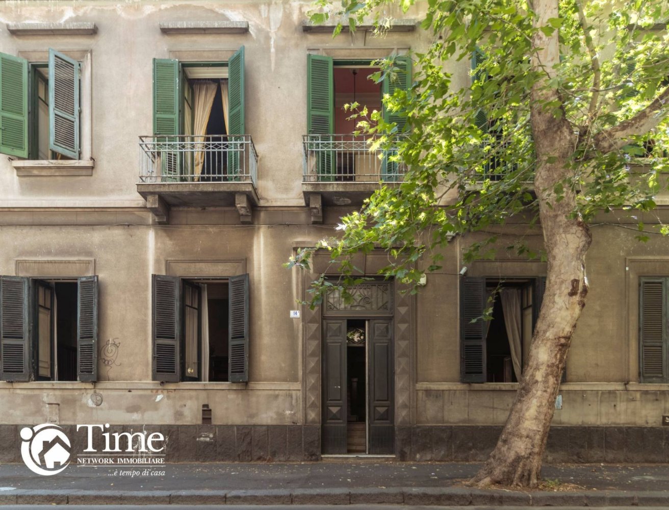 10 bedrooms Apartment in Catania, Italy No. 304128