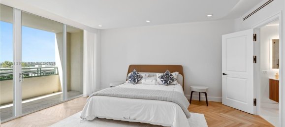 1 dormitorio propiedad comercial en venta en Miami, Miami-Dade, Florida, USA № 614617 11