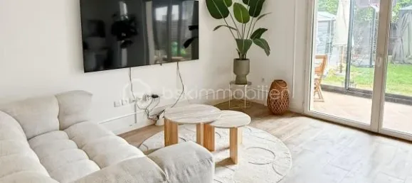 2 bedrooms Apartment in Montevrain, France No. 320753 2