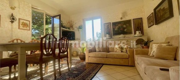 2 bedrooms Apartment in Canzo, Italy No. 379447 4