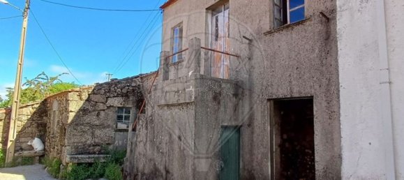 3 bedrooms House in Seia, Portugal No. 25864 2