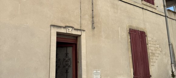 3 bedrooms House in Tarascon, France No. 286854 2