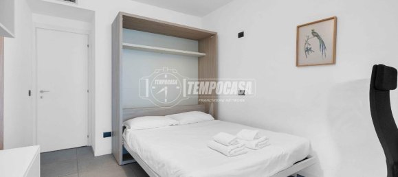 Квартира с 2 комнатами в Милан, Италия № 242734 7