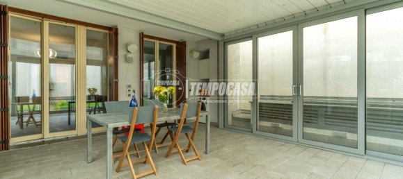 Квартира с 2 комнатами в Милан, Италия № 242734 14