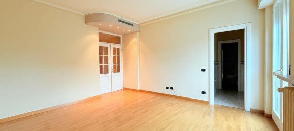 5 rooms Apartment in Tortona, Italy No. 274069 6