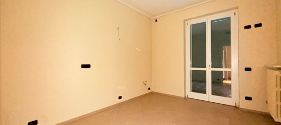 5 rooms Apartment in Tortona, Italy No. 274069 9