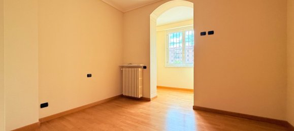 5 rooms Apartment in Tortona, Italy No. 274069 10