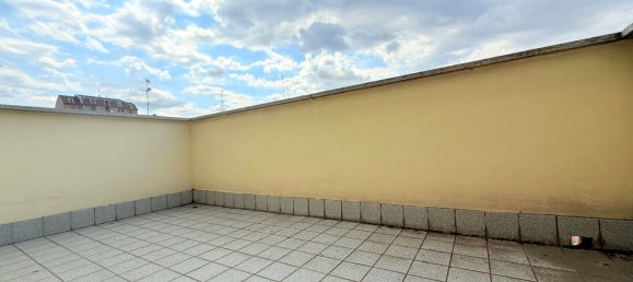 5 rooms Apartment in Tortona, Italy No. 274069 8