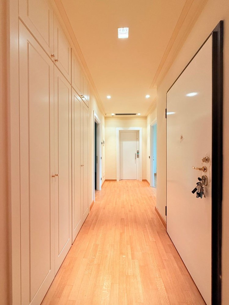 5 rooms Apartment in Tortona, Italy No. 274069