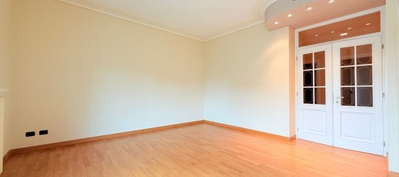 5 rooms Apartment in Tortona, Italy No. 274069 5