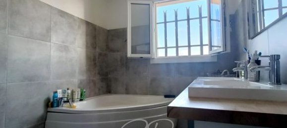 6 bedrooms Villa in Haute-Garonne, France No. 289144 13