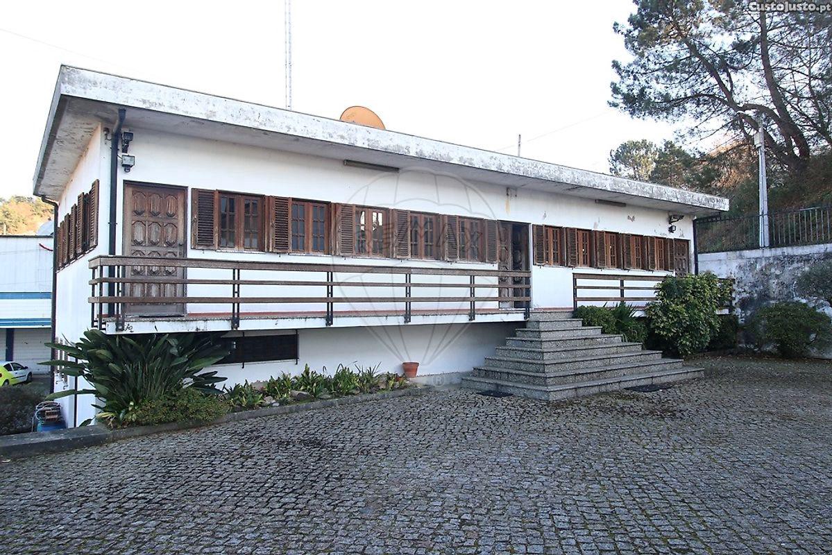 5 bedrooms House in Guimaraes, Portugal No. 43166