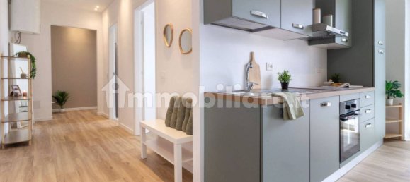 2 bedrooms Apartment in Mariano Comense, Italy No. 312547 4